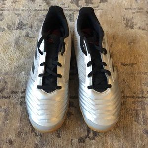 Adidas PREDATOR futsal shoes silver/black men 10